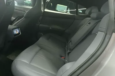 Xiaomi Auto YU7 2025, 13600 км, за 250266.3 CNY - фото 17