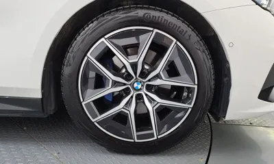 BMW 5-Series 2025, 16412 км, за 62900000 KRW - фото 20