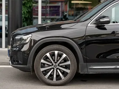 Mercedes-Benz GLB 2025, 8000 км, за 183800 CNY - фото 17