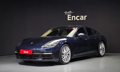Porsche Panamera · 2018 год