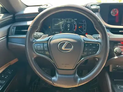 Lexus ES 2018, 69000 км, за 139800 CNY - фото 9