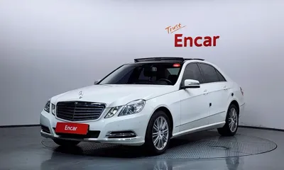Mercedes-Benz E-Class · 2012 год