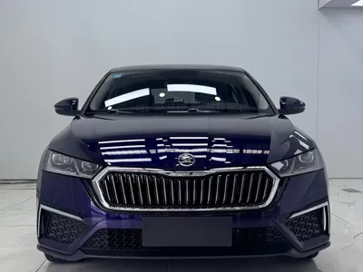 Skoda Octavia 2021, 17000 км, за 145700 CNY - фото 2