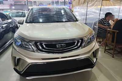 Geely Auto Vision X3 2017, 58800 км, за 34159.36 CNY