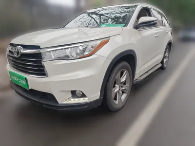 Toyota Highlander · 2015 год