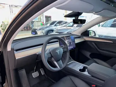 Tesla Model Y 2023, 20000 км, за 178800 CNY - фото 7