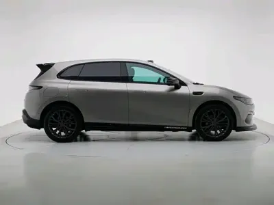 Leapmotor 零跑Lafa5 2026, 1200 км, за 106900 CNY