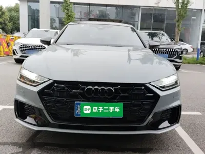 Audi A7L 2025, 5500 км, за 316300 CNY