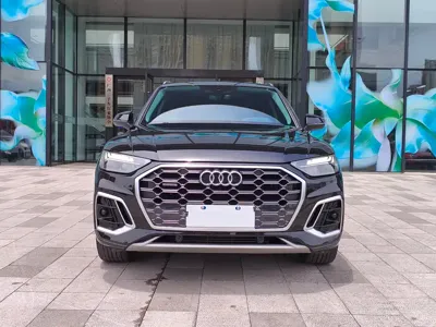 Audi Q5L 2021, 77000 км, за 169000 CNY