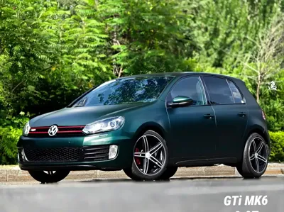 Volkswagen Golf GTI · 2011 год