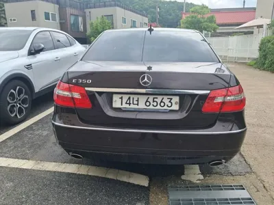 Mercedes-Benz E-Class 2011, 53411 км, за 12500000 KRW