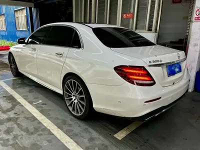 Mercedes-Benz E-Class 2017, 100000 км, за 128800 CNY