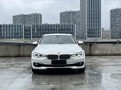 BMW 3 Series 2019, 64500 км, за 89800 CNY