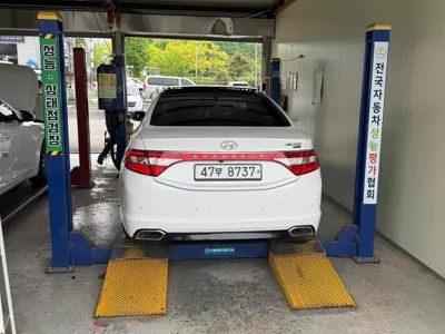 Hyundai Grandeur 2015, 263939 км, за 5400000 KRW
