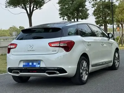 DS DS 5 2016, 87000 км, за 28500 CNY