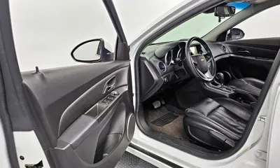 ChevroletGMDaewoo Cruze 2012, 62592 км, за 3500000 KRW - фото 10