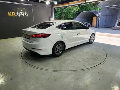 Hyundai Avante 2017, 224594 км, за 5400000 KRW - фото 7