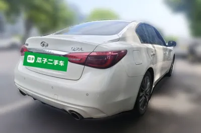 Infiniti Q50L 2018, 71700 км, за 98645.33 CNY