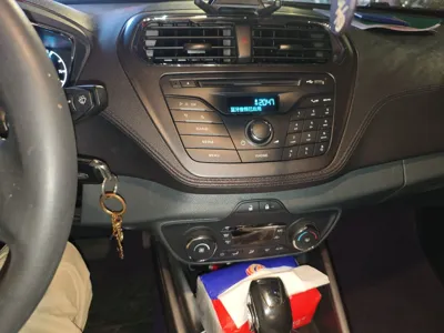 Ford Escort 2015, 88200 км, за 25627.64 CNY - фото 14