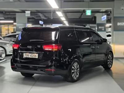 Kia Canival 2016, 204023 км, за 6790000 KRW