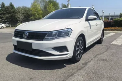 Volkswagen Jetta 2017, 44500 км, за 38918.37 CNY