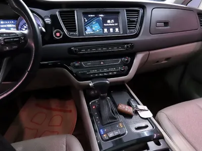 Kia Canival 2017, 194282 км, за 9000000 KRW - фото 8