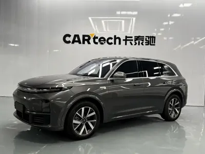Li Auto Li L7 · 2024 год