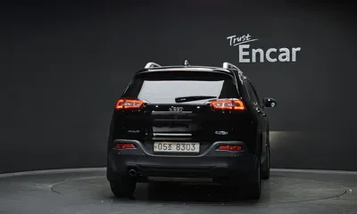 Jeep Cherokee 2017, 62538 км, за 12900000 KRW