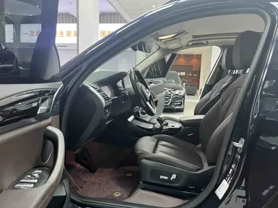 BMW X3 2022, 80000 км, за 178000 CNY