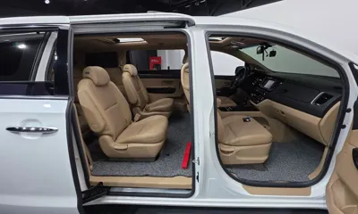Kia Canival 2016, 112280 км, за 10900000 KRW - фото 19