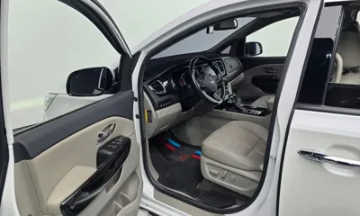 Kia Canival 2019, 160944 км, за 13700000 KRW - фото 12