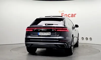 Audi Q8 2021, 85501 км, за 54990000 KRW