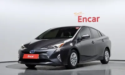 Toyota Prius · 2018 год