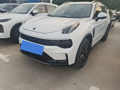 Lynk & Co 01 · 2024 год