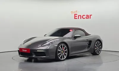 Porsche 718 · 2017 год