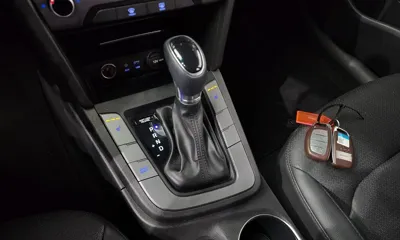 Hyundai Avante 2017, 100917 км, за 8900000 KRW - фото 9