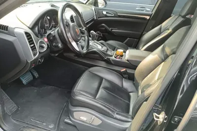 Porsche Cayenne 2016, 170600 км, за 194595.04 CNY - фото 18