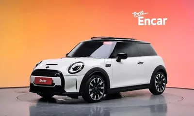 MINI Cooper · 2022 год