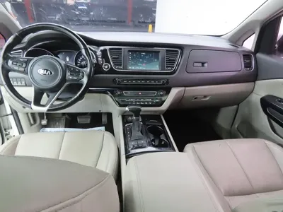 Kia Canival 2017, 180622 км, за 9290000 KRW - фото 7