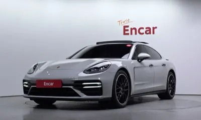 Porsche Panamera · 2022 год