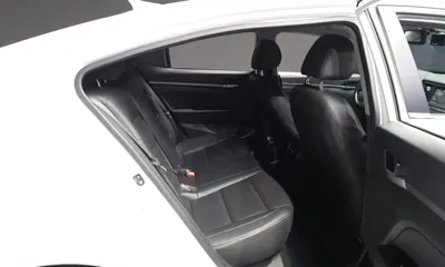 Hyundai Avante 2016, 111354 км, за 7800000 KRW - фото 12