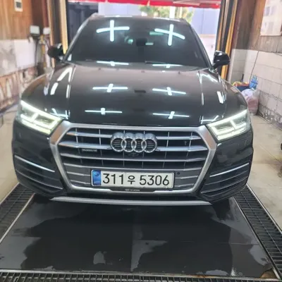 Audi Q5 · 2020 год