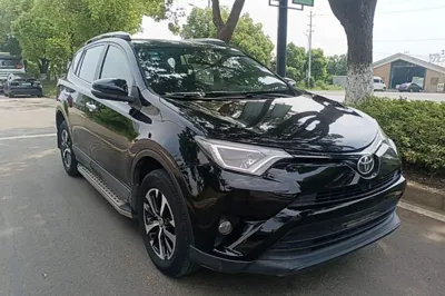 Toyota RAV4 2016, 102000 км, за 76993.8 CNY