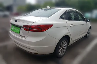Ford Escort 2017, 68900 км, за 30253.91 CNY - фото 6