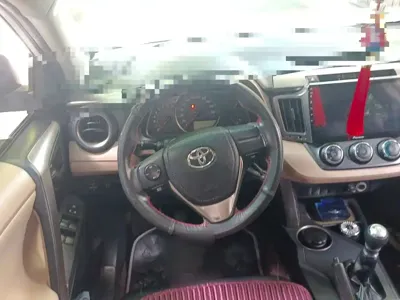 Toyota RAV4 2014, 89100 км, за 53000 CNY