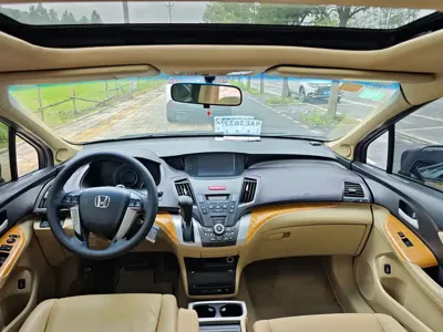 Honda Odyssey 2013, 112000 км, за 32800 CNY