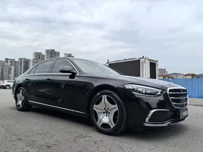 Mercedes-Benz S-Class 2023, 27000 км, за 588800 CNY