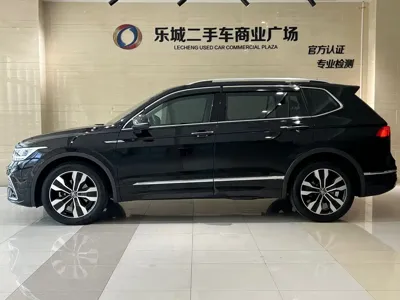 Volkswagen Tiguan L 2021, 32000 км, за 115000 CNY - фото 4