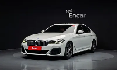 BMW 5-Series · 2021 год