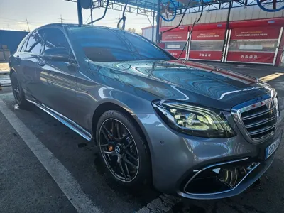 Mercedes-Benz S-Class · 2018 год